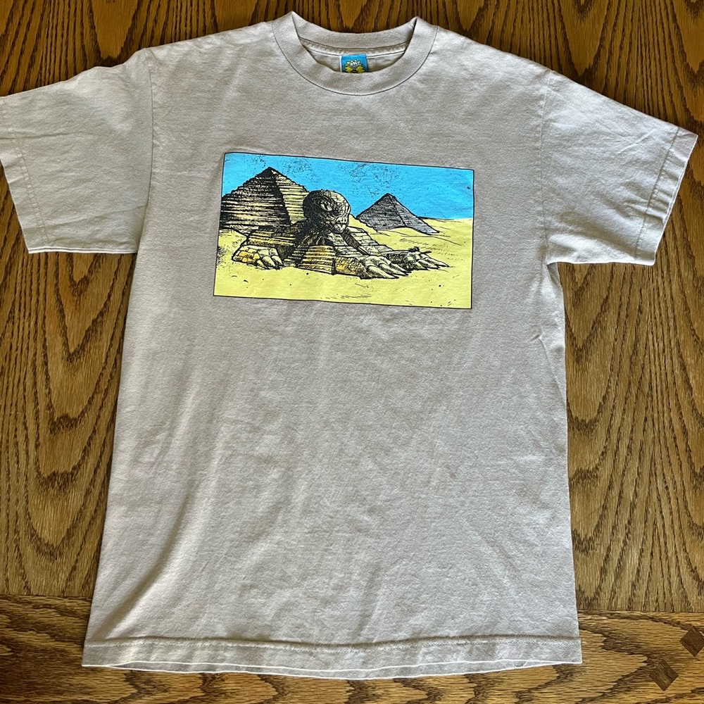 Bored Teenager shirt size M